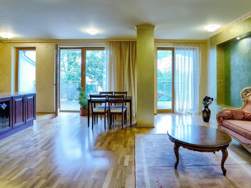Lyra Apartments Karlovy Vary Exterior photo